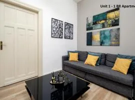Kazincy Suites - 1BR Apt & Stylish Studio