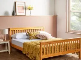 Mayfield Park and Stay House