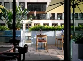 Kimpton Main Frankfurt by IHG