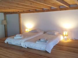 Quinta de São Pedro, glamping site in Sobreda