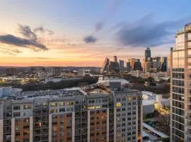 Bandera at the Rainey District