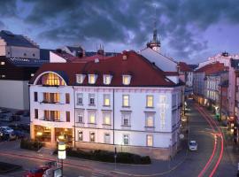 Hotel Trinity, hotel em Olomouc