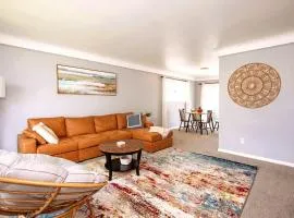 Entire 3 bed home in Maple Heights w ac