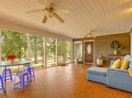Lake and Pool Access Peaceful Retreat in Duluth