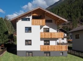 Haus Paul in Kals am Grossglockner, hotel a Laas
