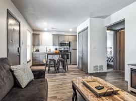 The Valley Cabins and RV, cabin in La Cygne