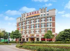 Billions-Earn Hotel (near Guangdong Foshan Creative Park and China Ceramics City)