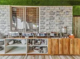 Hotel O Lavish Residency