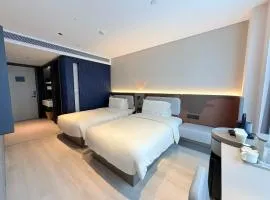 Atour X Hotel Chengdu Qingbaijiang Wanda