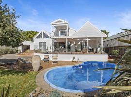 Settlers Cove Poolside Luxury Retreat, hotel din Sorrento