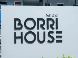 Borrii House โบ ลี่ เฮาท์