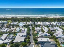 Casuarina Dreaming Townhouse with Pool