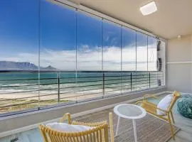 Luxury Beachfront-LaVista with Mountain & Ocean views