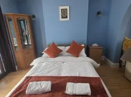 4 Bedroom Central Birmingham
