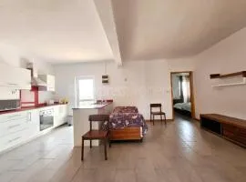 Moon Flower, Pereybere