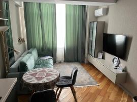 Cozy apartment with all you need, hôtel à Bishkek