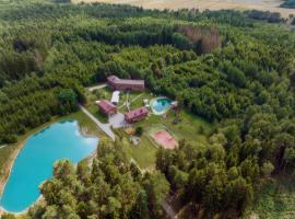 Vila Forest Resort, villa in Kvietkučiai