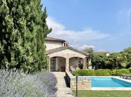 Villa Camelina