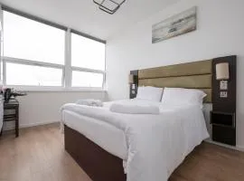 Hawthorns Apartments
