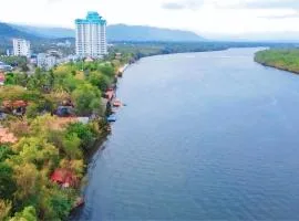 River Nest Hostel