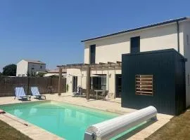4 bedroom 4 bathroom villa 15 with pool and hot tub
