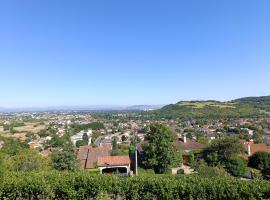Appartement avec vue exceptionnelle, hotel a Blanzat