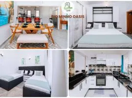 Tawfekh Villa with Pool, Sea View, and Balcony