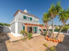 GuestReady - Fantastic family home in Sesimbra