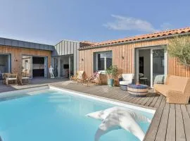 Villa d'exception avec piscine, proche de la mer