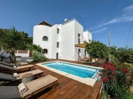 Villa Retreats