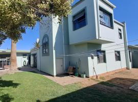 Sleeping Flamingo Guest House, hotel v destinaci Swakopmund
