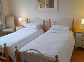 Ensuite Twin Room Galway City