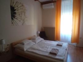 Pitypang Vendégház Villány, hotel v destinaci Villány