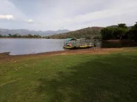 Sorabora like view camps