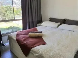 Dana-Large Room in a Shared House-Close to City & ANU-1