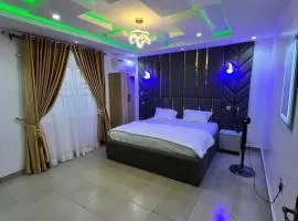 Vendes SERVICED APARTMENT