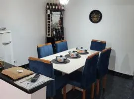 Linda casa para final de semana com churrasqueira