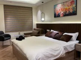 Easy Stayz - Comfy stays in Greater Noida near Expo Mart