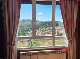 Hotel Leonor Mirón, hotel v mestu Soria