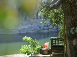 Prehistoric Lodge, hotell i Vallon-Pont-dʼArc