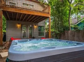 Austin Retreat Hot Tub and Relaxing Patio