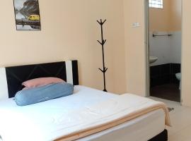Happy Raub Guest House, hotel a Raub