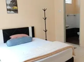 Happy Raub Guest House