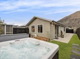 Shotover Country Serenity Spa Mountain Views