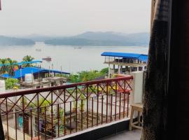 OCEAN dECK, Hotel in Veer Savarkar International Airport