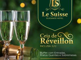 Le Suisse Elegance Hotel，位于坎波斯杜若尔当的酒店