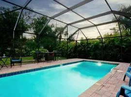 Gorgeous private Pool-Walk to Stunning Beach! os