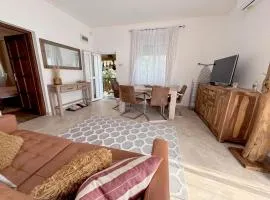 Full 2BDR Garden House near to Downtown Metro Free Parking