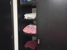 Cuarto amueblado