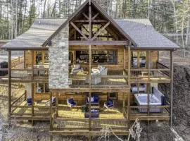 Aska Lux Retreat - Views Hot Tub & Game Room